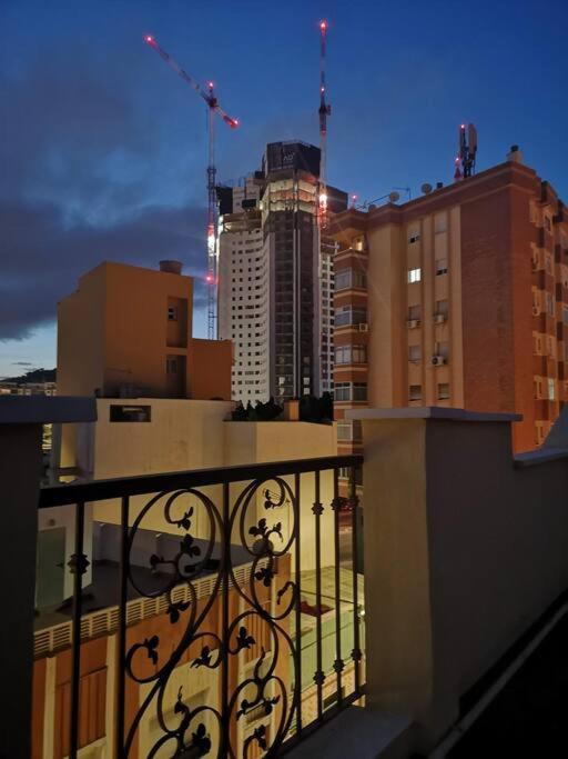 شقة Lujoso Piso Centro Aparcamiento Privado, Terraza & Ac مالقة المظهر الخارجي الصورة